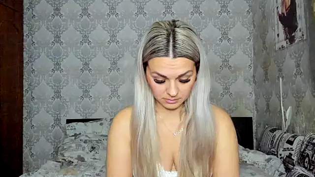NicoletMoore online show from January 23, 8:35 pm