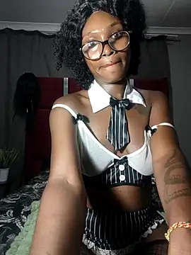 HoneyDropsX online show from March 2, 8:35 pm
