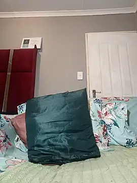 HoneyDropsX online show from January 9, 12:17 am