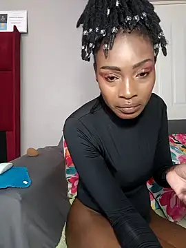 Snapshot of HoneyDropsX chatting on November 19, 6:35 am HoneyDropsX online show from November 19, 6:35 am