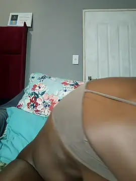 HoneyDropsX online show from January 14, 4:43 pm