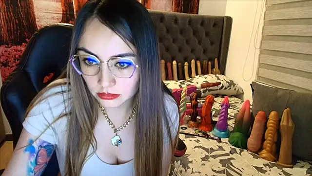 sofia23dirty online show from March 10, 11:20 pm