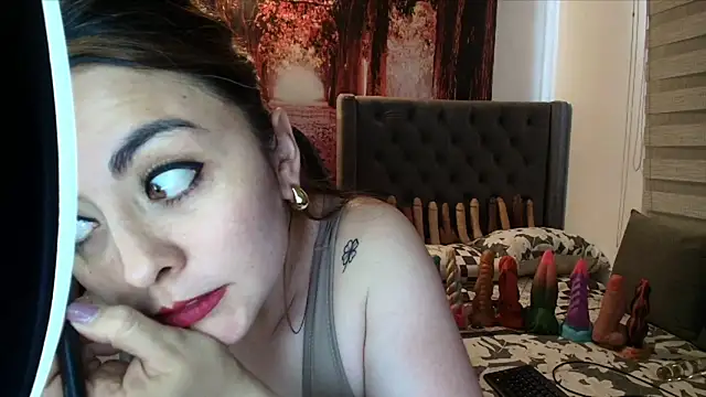 Snapshot of sofia23dirty chatting on July 11, 8:53 pm sofia23dirty online show from July 11, 8:53 pm