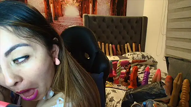 sofia23dirty online show from March 18, 10:32 pm