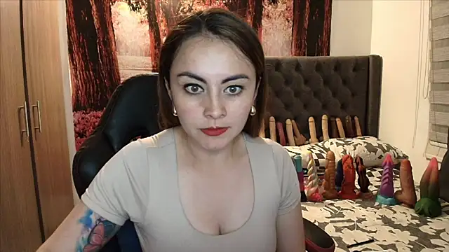 Snapshot of sofia23dirty chatting on July 8, 11:38 pm sofia23dirty online show from July 8, 11:38 pm