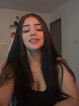 Snapshot of anniehart chatting on February 4, 1:44 am anniehart online show from February 4, 1:44 am