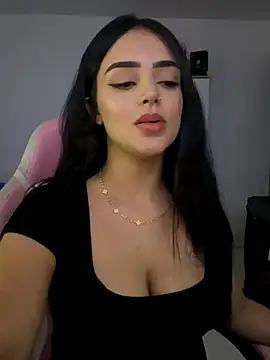 Snapshot of anniehart chatting on November 8, 3:21 am anniehart online show from November 8, 3:21 am