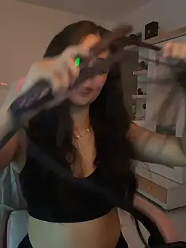 anniehart online show from March 8, 1:33 am