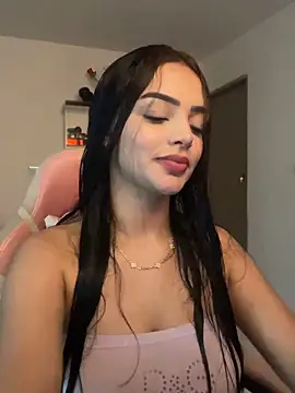 Snapshot of anniehart chatting on February 5, 1:56 am anniehart online show from February 5, 1:56 am