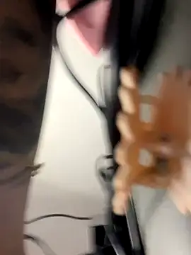 Snapshot of anniehart chatting on November 4, 1:20 am anniehart online show from November 4, 1:20 am