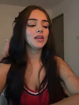 Snapshot of anniehart chatting on February 21, 2:24 am anniehart online show from February 21, 2:24 am