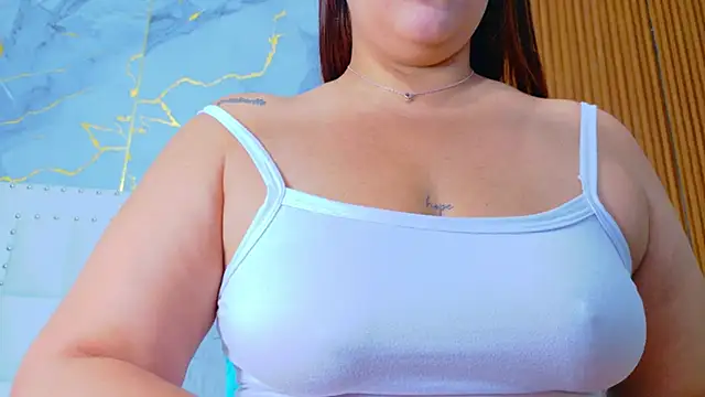Snapshot of IrresistibleMilf chatting on September 26, 12:23 pm IrresistibleMilf online show from September 26, 12:23 pm