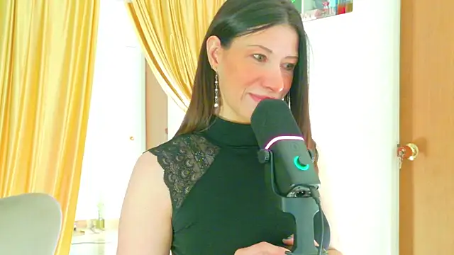 magali 19 online show from March 23, 11:48 pm