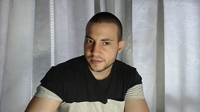 Armando 2002 online show from October 15, 4:59 pm