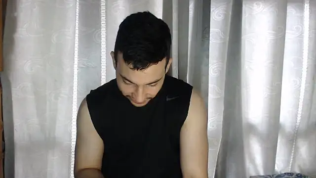Armando 2002 online show from February 25, 3:53 pm