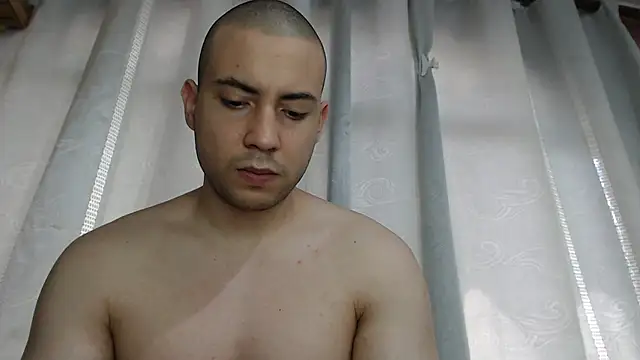 Armando 2002 online show from October 31, 5:09 pm