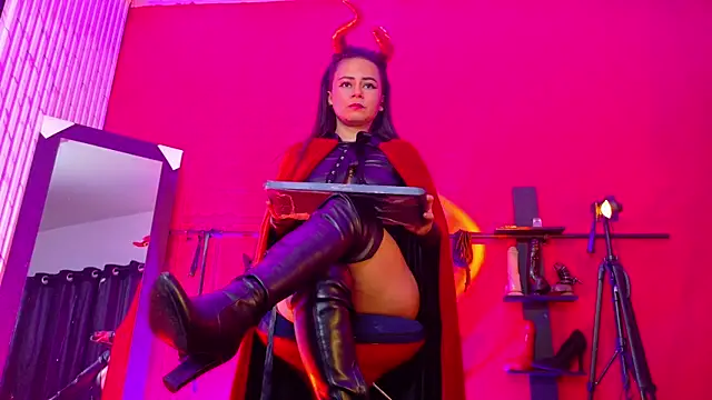 MistressSlut1 online show from November 8, 3:15 pm