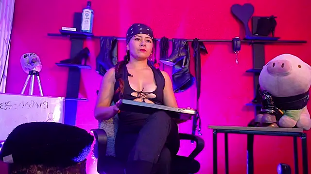 MistressSlut1 online show from May 23, 11:20 am