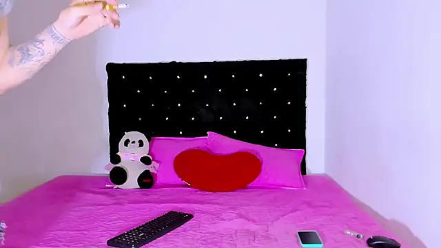 Snapshot of valen_colombian69 chatting on January 9, 8:22 pm valen colombian69 online show from January 9, 8:22 pm