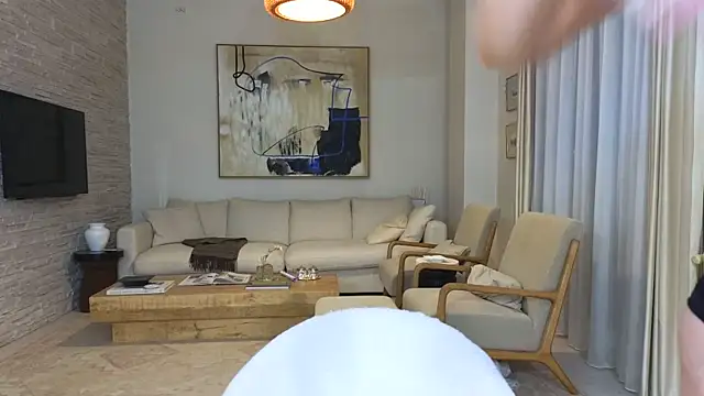 Snapshot of diamond_desiree chatting on March 20, 10:33 pm diamond desiree online show from March 20, 10:33 pm