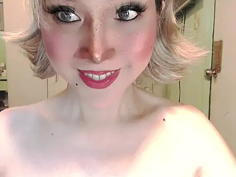 Ezradeliciosa online show from May 2, 1:22 am