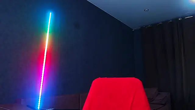 muscularjohnforuX online show from November 23, 4:50 pm