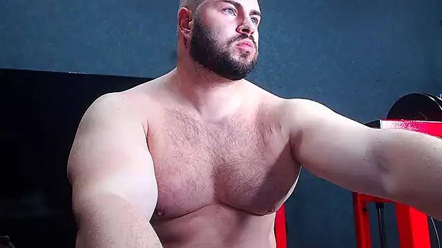 Snapshot of muscularjohnforuX chatting on May 8, 5:39 pm muscularjohnforuX online show from May 8, 5:39 pm
