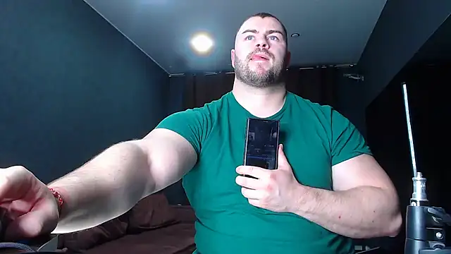 Snapshot of muscularjohnforuX chatting on February 25, 5:40 pm muscularjohnforuX online show from February 25, 5:40 pm