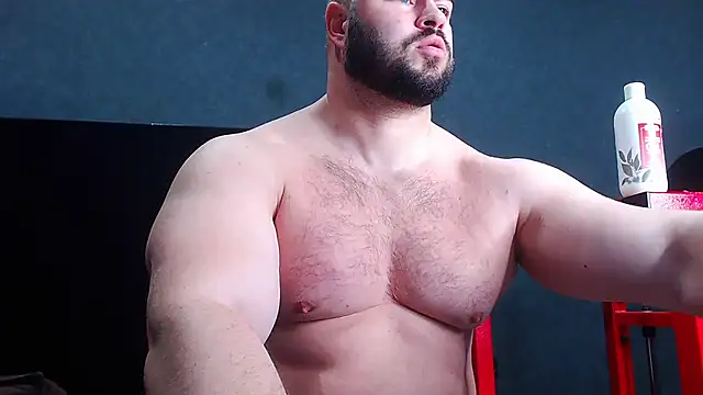 Snapshot of muscularjohnforuX chatting on May 10, 7:45 am muscularjohnforuX online show from May 10, 7:45 am