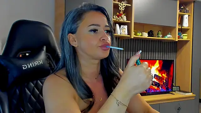 Snapshot of Claire95_ chatting on November 20, 5:46 pm Claire95 online show from November 20, 5:46 pm