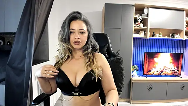 Claire95  online show from March 2, 4:39 am