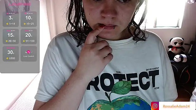 Snapshot of RossalieAdam24 chatting on May 15, 5:44 pm RossalieAdam24 online show from May 15, 5:44 pm