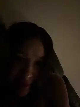 bella parisi online show from February 14, 9:45 am