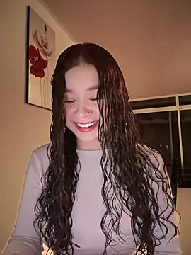 bella parisi online show from February 20, 8:28 am