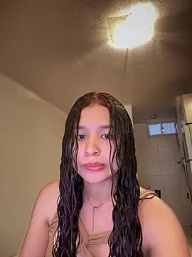 bella parisi online show from February 22, 2:19 pm