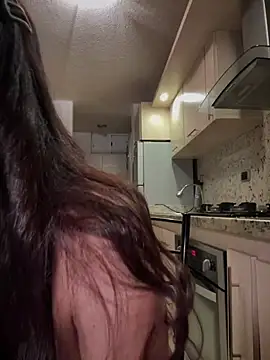 bella parisi online show from February 16, 5:15 am