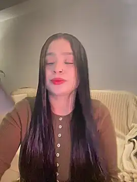 bella parisi online show from March 24, 6:13 am