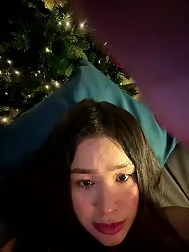 bella parisi online show from January 15, 5:00 am