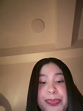 bella parisi online show from April 19, 2:45 am