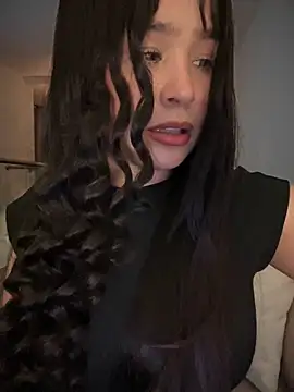 bella parisi online show from February 23, 2:24 am