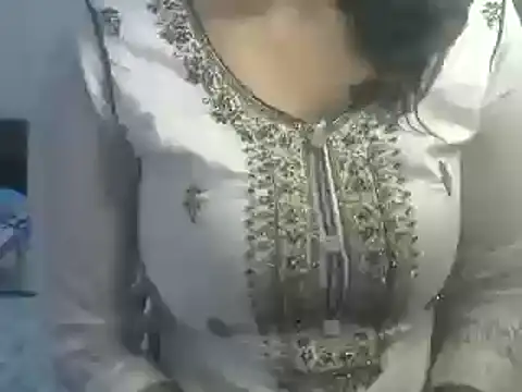 Snapshot of SiaraSiyA chatting on February 2, 9:29 am SiaraSiyA online show from February 2, 9:29 am