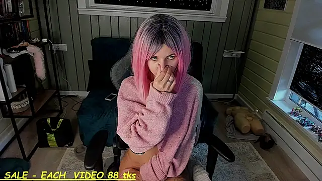 SandyChris online show from October 5, 9:44 am