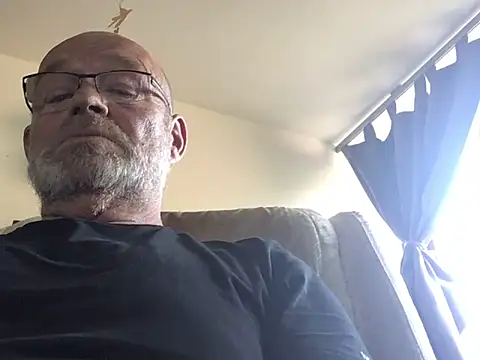Snapshot of harburger40 chatting on June 16, 6:57 am harburger40 online show from June 16, 6:57 am