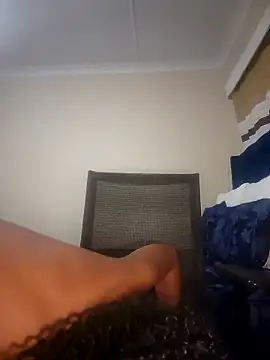 Snapshot of QUEENMANDYY chatting on February 13, 3:06 am QUEENMANDYY online show from February 13, 3:06 am