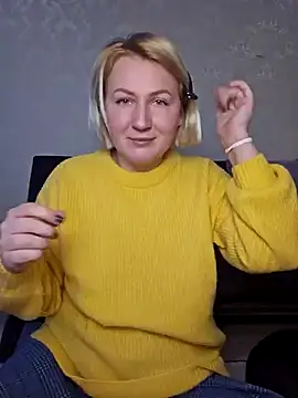 Snapshot of Marushka chatting on January 2, 2:13 pm Marushka online show from January 2, 2:13 pm