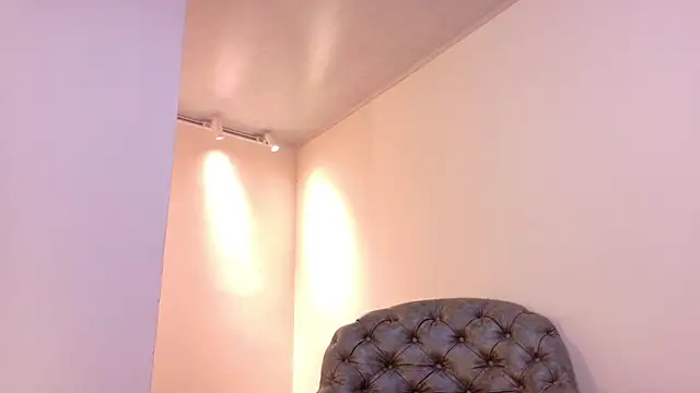 Snapshot of niky_smit chatting on October 10, 10:38 am niky smit online show from October 10, 10:38 am