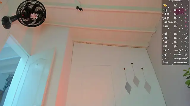 swt-booty online show from October 28, 6:18 pm