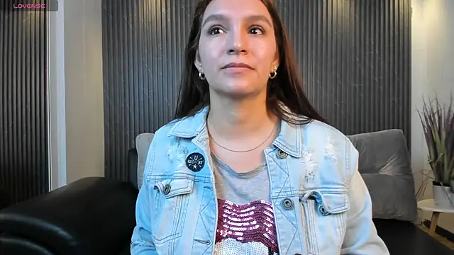 Snapshot of miataylorr1 chatting on March 13, 12:13 pm miataylorr1 online show from March 13, 12:13 pm