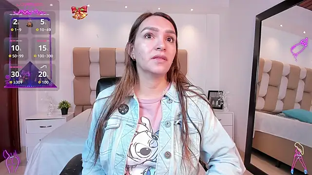 Snapshot of miataylorr1 chatting on November 15, 12:53 pm miataylorr1 online show from November 15, 12:53 pm