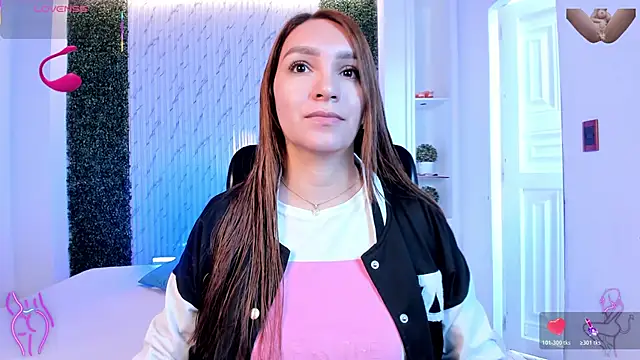 miataylorr1 online show from March 10, 12:31 pm